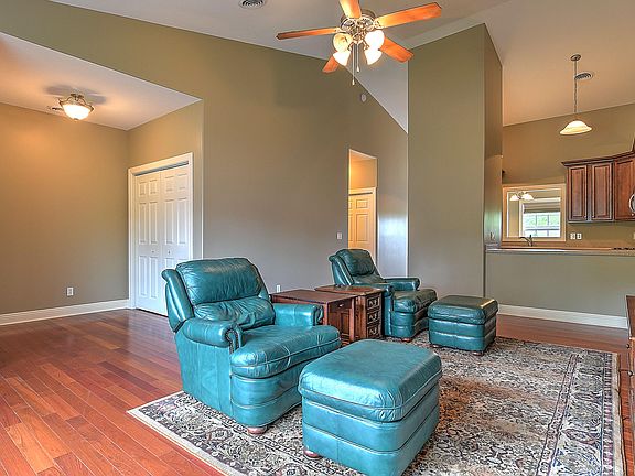 3rd image of 226 Radford Dr #0