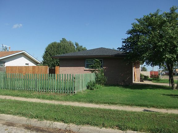 4th image of 1308 W 22nd Ave