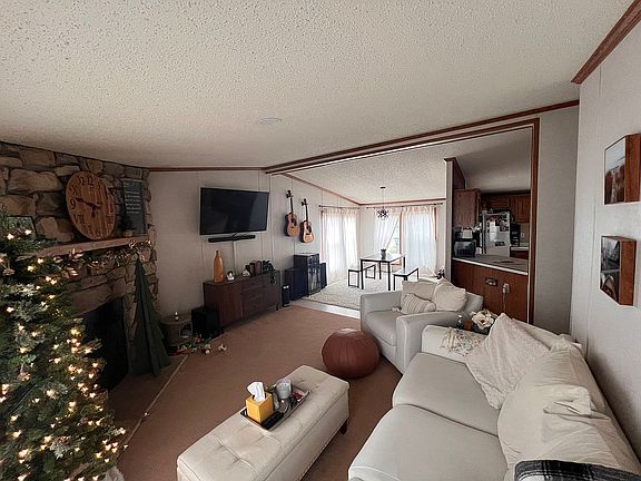 Living room with fireplace