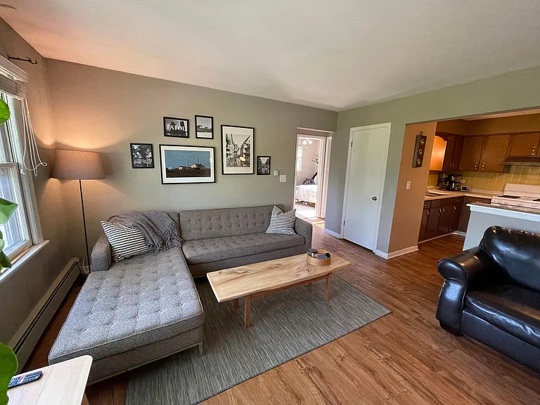 601 School Dr #3B — Photo 5