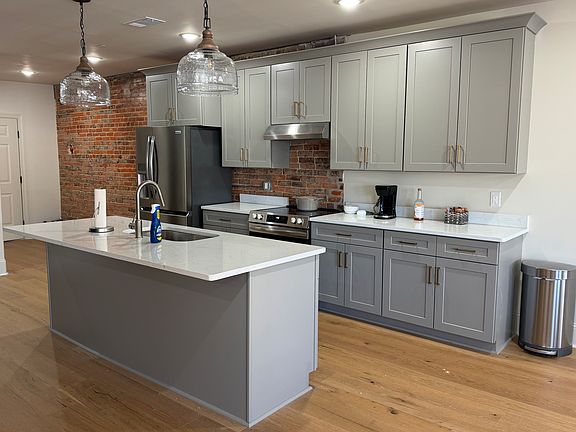 3rd image of 213 W Main St #4