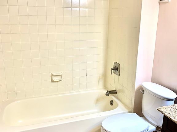 4th image of 4810 S Dauphin Ave APT C13