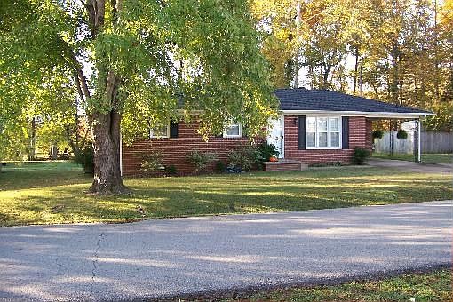 1st image of 112 Parkway Dr