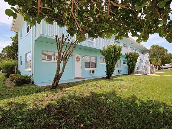 2nd image of 8150 Rosalind Ave APT 1