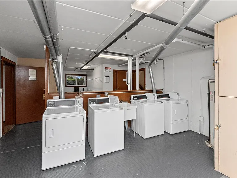 350 S Main St #6 — Photo 10