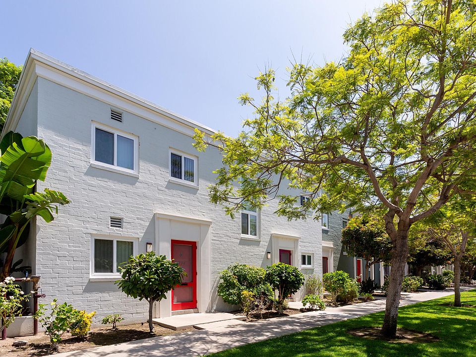 1st image of 350 S Curson Ave