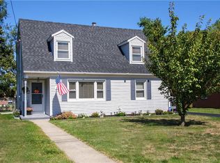 12 Cricket Dr, Meriden, CT 06450