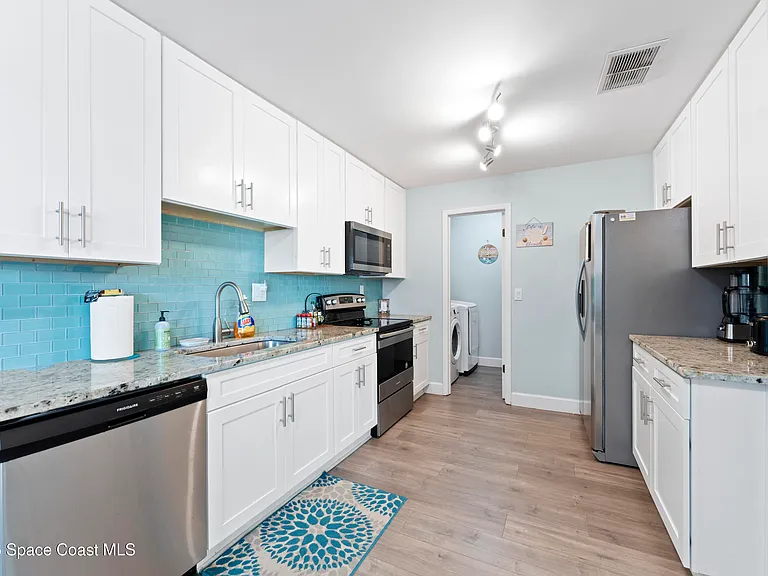 255 Ocean View Ln #A — Photo 7