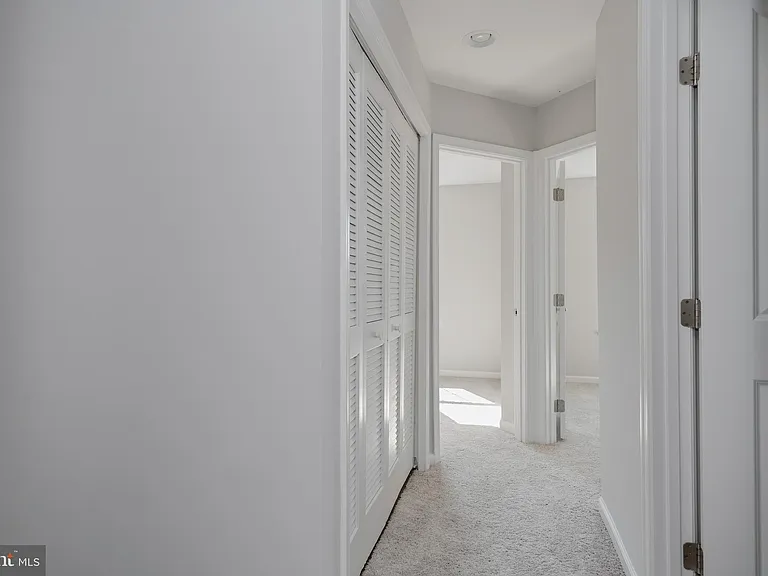 8647 Rosecrans Ln — Photo 26