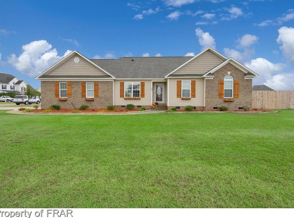 1st image of 426 Morning Glory Dr