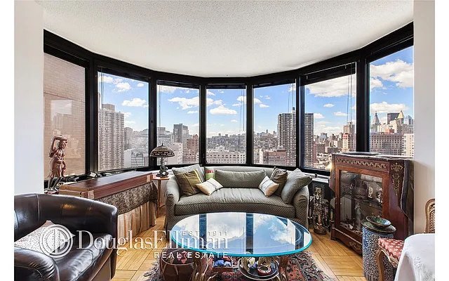 Sold by Douglas Elliman | media 2