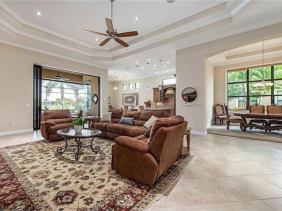 3rd image of 12444 Wisteria Dr