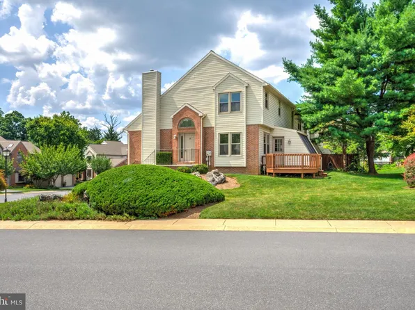26 River Bend Park, Lancaster, PA 17602