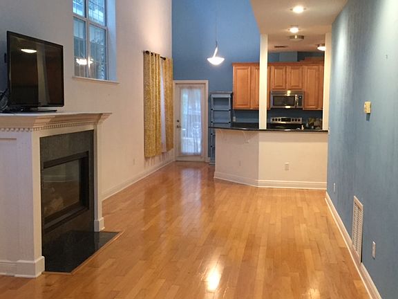Open concept living/kitchen
