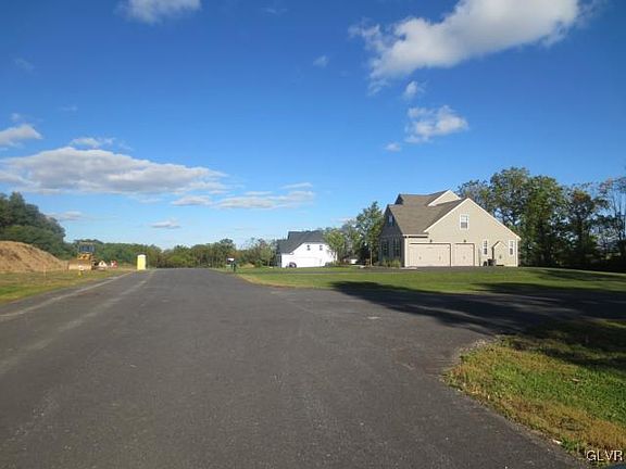3rd image of 489 Arthurs Ct Lot 2