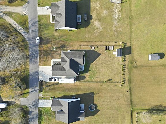 5th image of 508 Loblolly Ln.