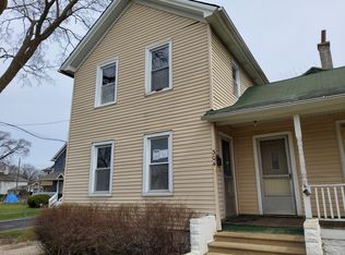 304 S Eastern Ave, Joliet, IL 60433