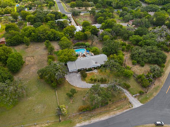 5th image of 28330 Windwood Dr E