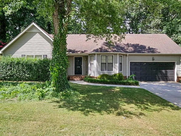 108 Betty Garrett Dr, Madison, AL 35758