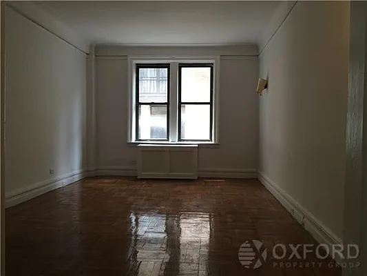 Rented by Oxford Property Group | media 33