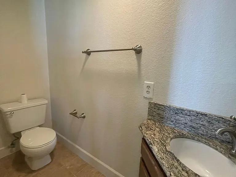 9270 Emerald Crest Dr — Photo 5
