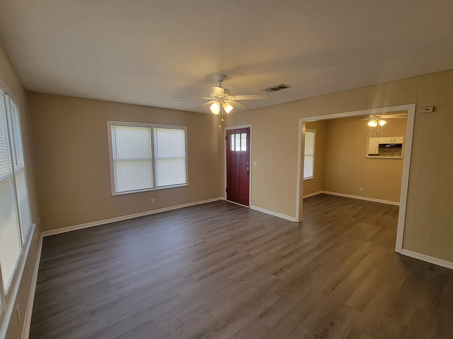 3 bed, 1402 sqft, $1,395 — Photo 3