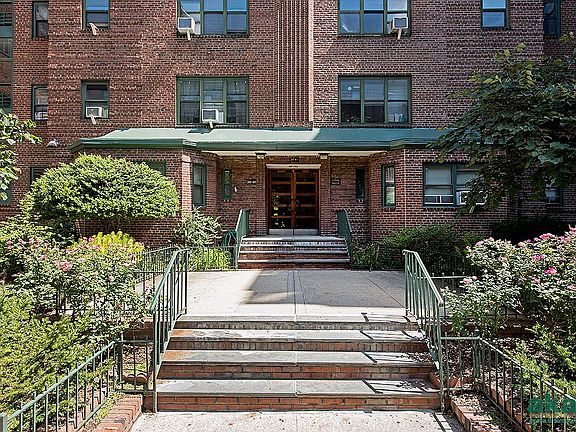 2nd image of 34-41 78th St APT 6I
