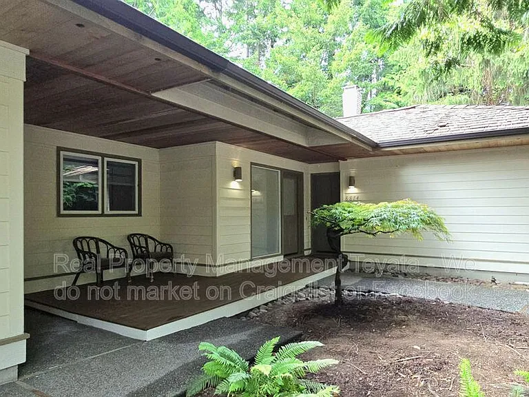 8874 Bald Eagle Dr — Photo 2