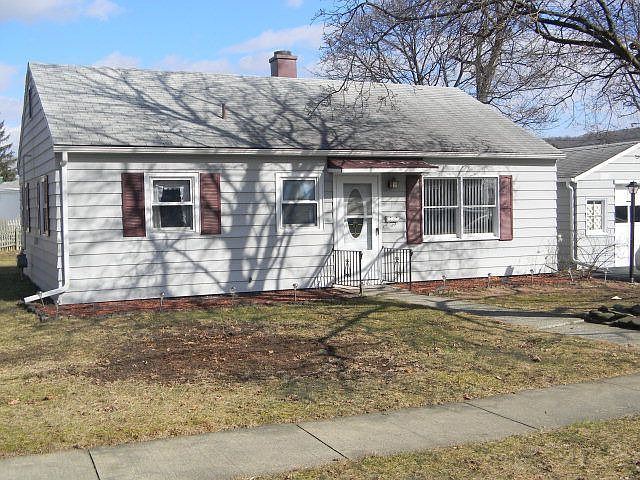 1st image of 176 Catalpa Dr