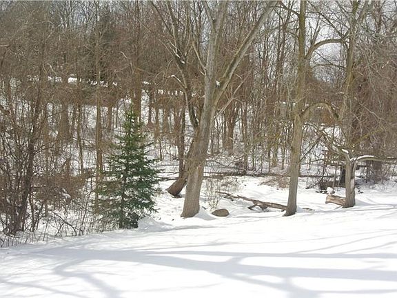 5th image of 106 Grandview Dr