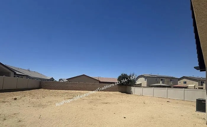 8722 W Tara Ct — Photo 22