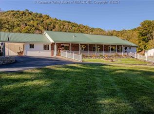 754 Dink Rd, Duck, WV 25113
