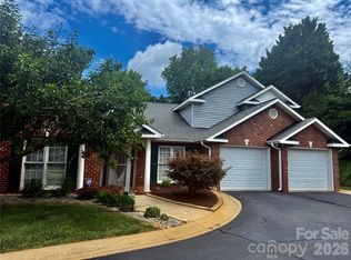 112 Mooreland Dr NE, Conover, NC 28613