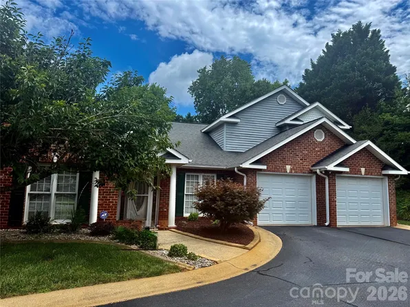 112 Mooreland Dr NE, Conover, NC 28613