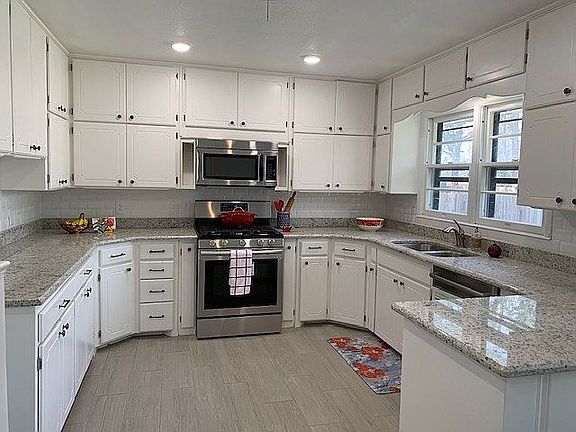 6-burner self-cleangas stove