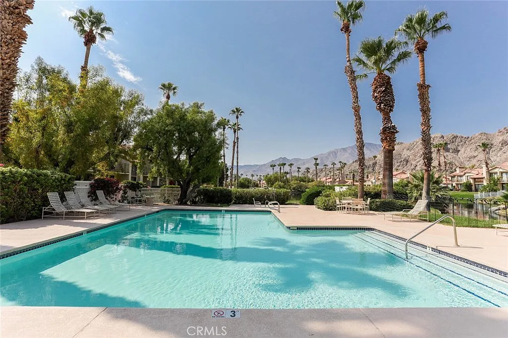 3 bed, 2.5 bath, 1621 sqft, $3,375 — Photo 4