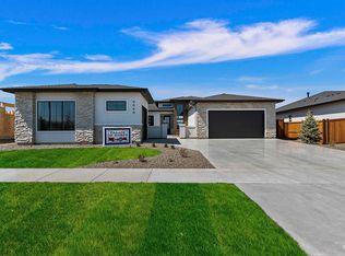 12137 W Cobalt Lake Dr, Star, ID 83669