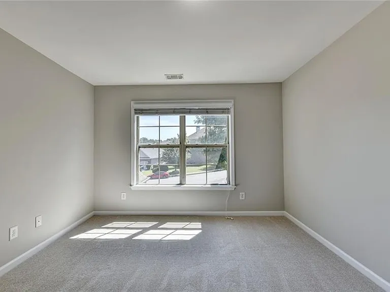 4805 Shelbourne Dr — Photo 45