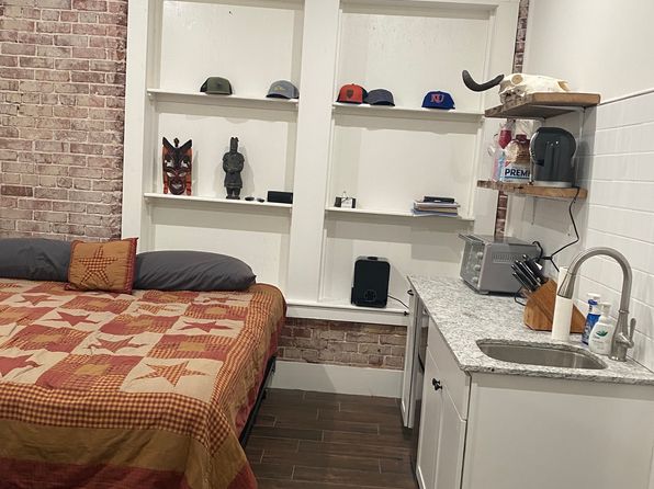 102 S 9th St #202