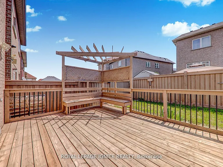 102 Garrardview St — Photo 32