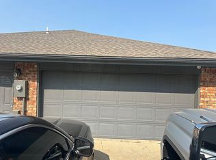 402 N Edgewood Dr, Coffeyville, KS 67337
