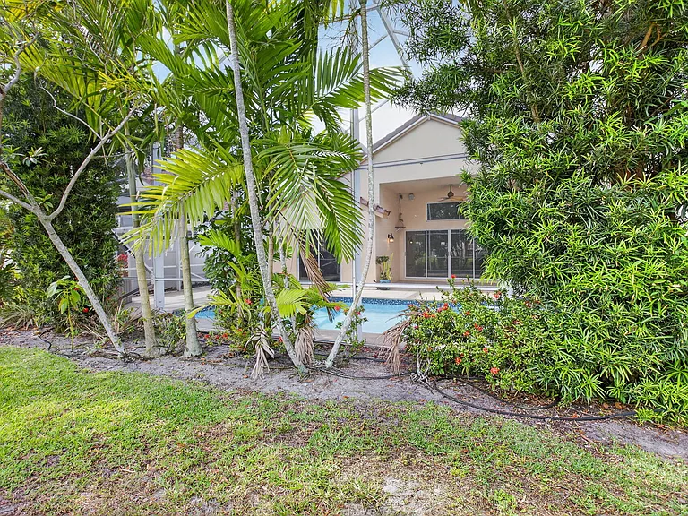 7558 Ironbridge Cir — Photo 131