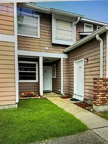 2 bed, 1.0 bath, 1008 sqft, $1,500 — Photo 1