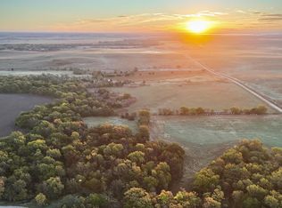 1325 Frontier Rd, Minneapolis, KS 67467