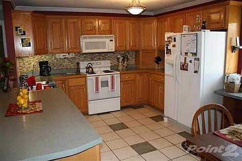 4th image of 239 Majestic Ln