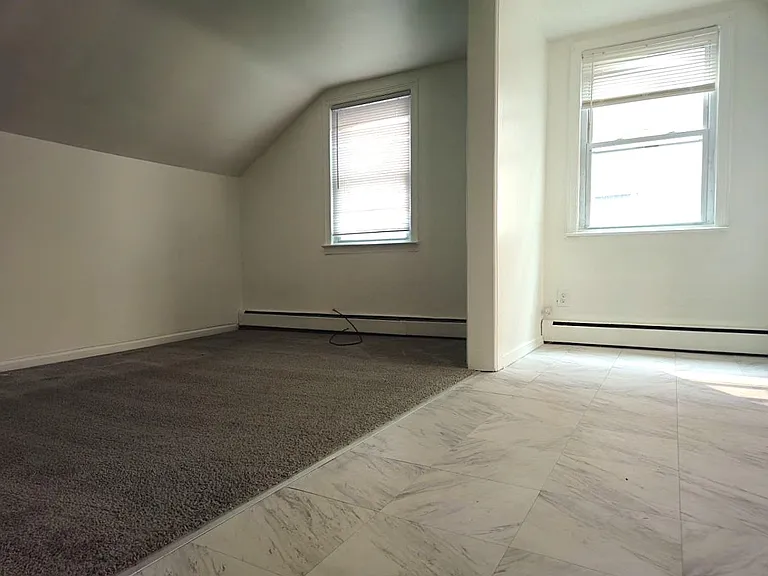 916 Middle St #14 — Photo 4