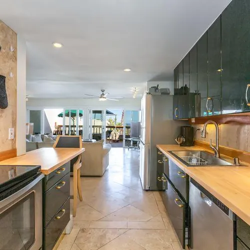 23902 De Ville Way Photo 1