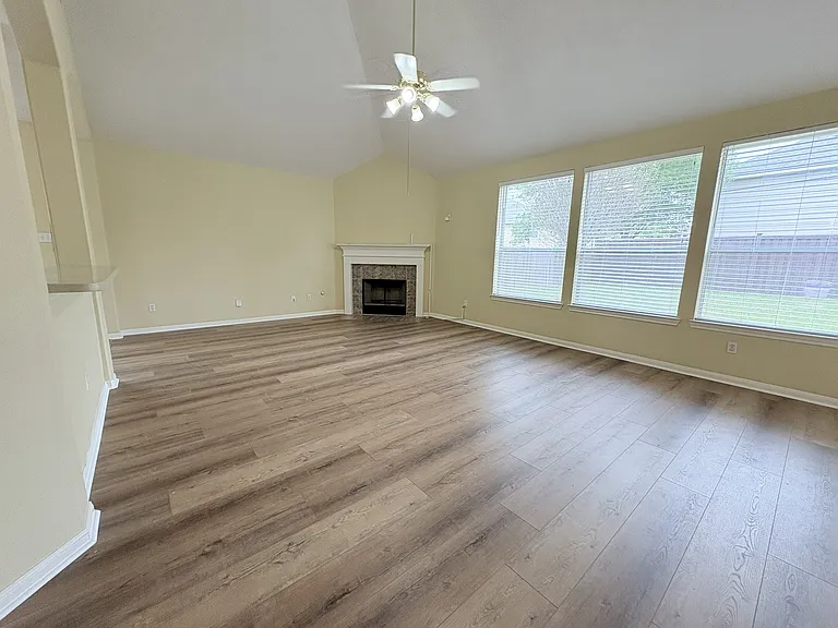 6038 Heathmoor Ln — Photo 22