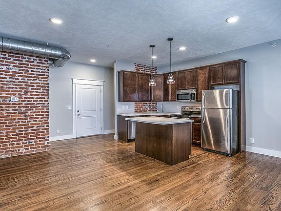 4th image of 535 S 26th Ave APT 6