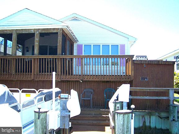 4th image of 112 Sea Breeze Dr